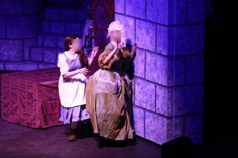 Madam de la Grande Bouche - Wardrobe Rental