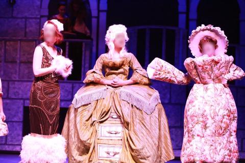 Madam de la Grande Bouche - Wardrobe Rental