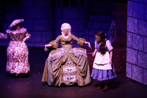 Madam de la Grande Bouche - Wardrobe Rental