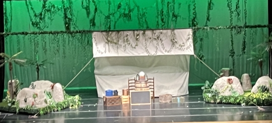 Tarzan - human camp and props