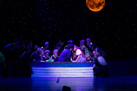 Little Mermaid set rental movie based - Kiss the Girl - Front Row Theatrical Rental - 800-250-3114