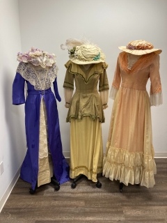 music man 1912 dress gown