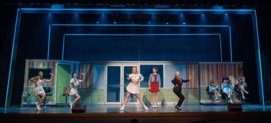 Legally Blonde Hair Affair Set Rental - front row theatrical rental - 800-250-3114