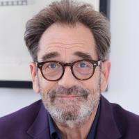 Huey Lewis headshot
